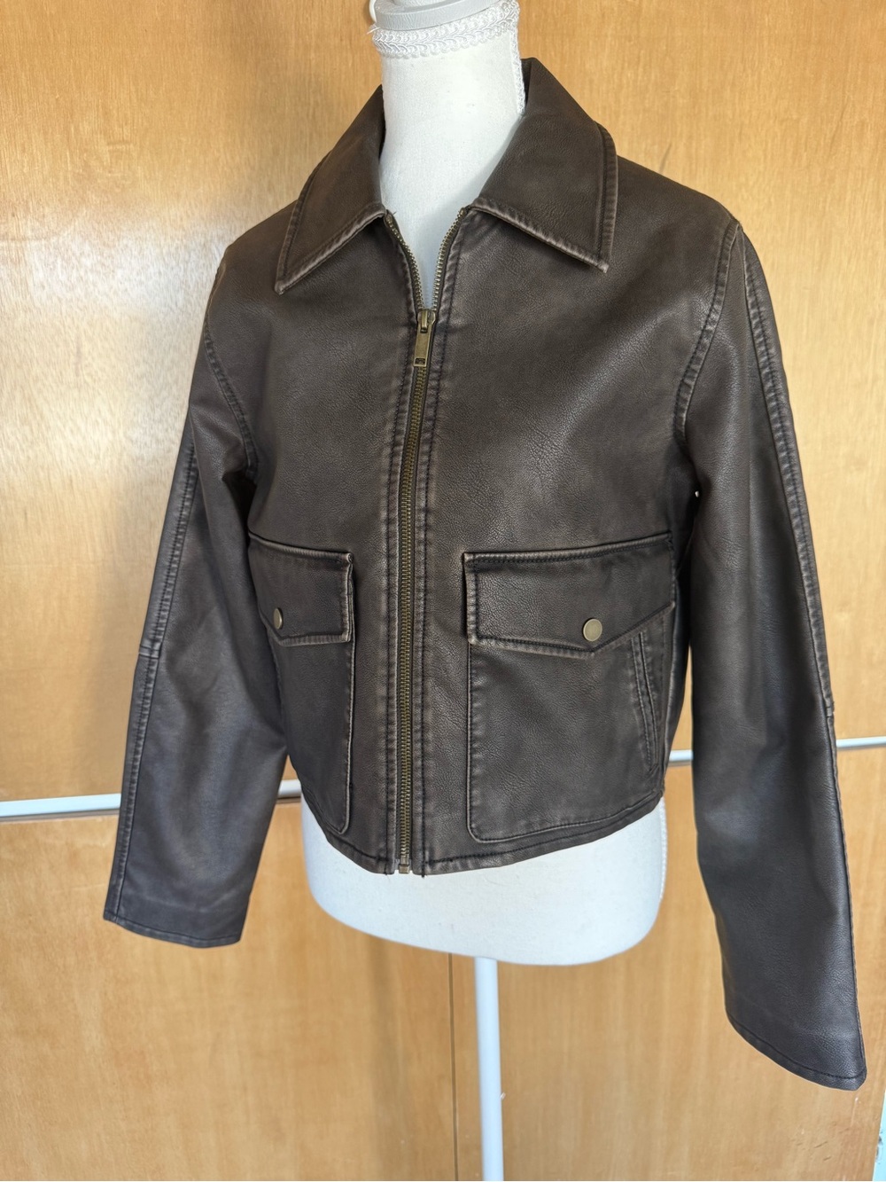 Abercrombie cropped vegan leather jacket